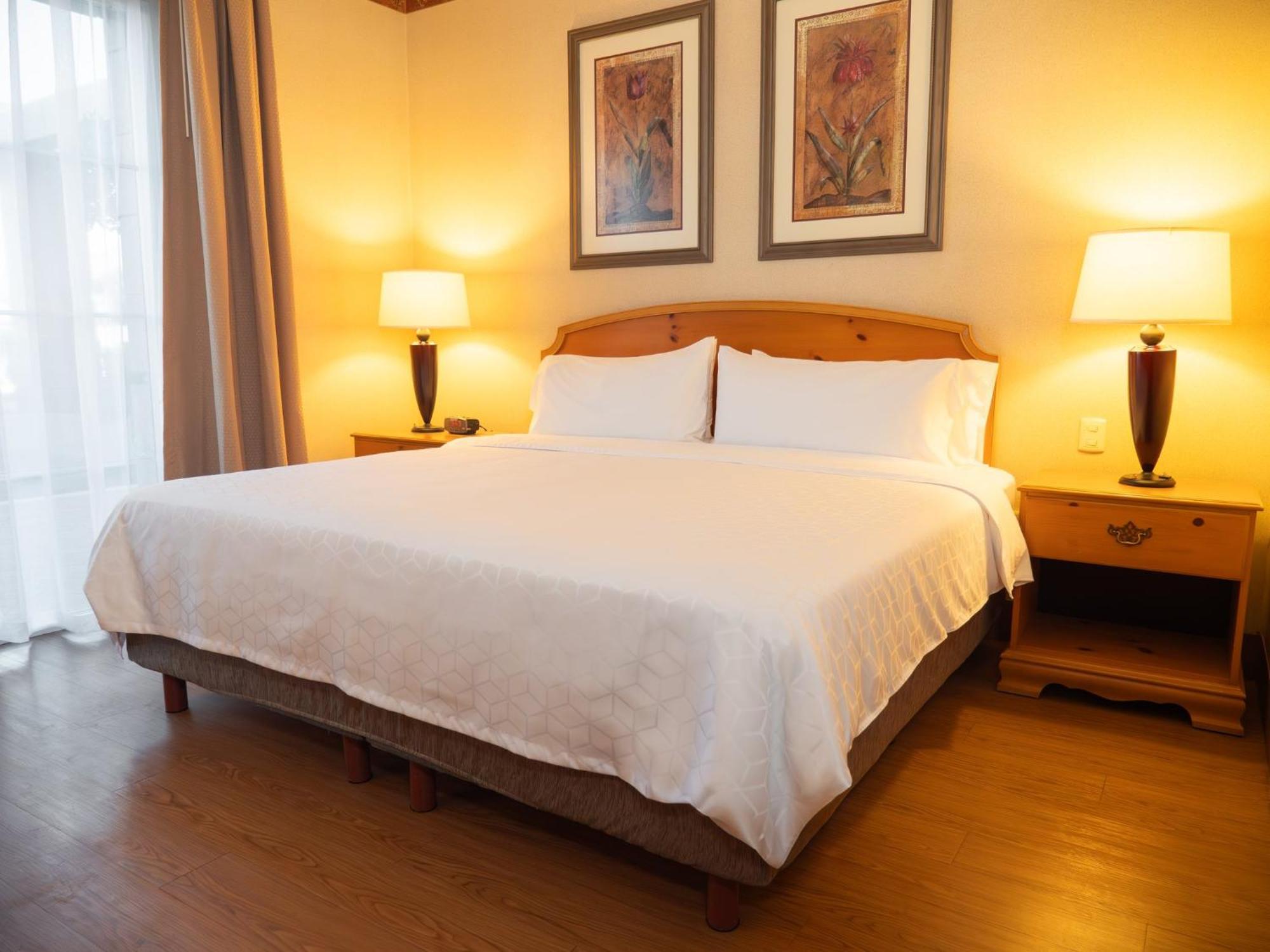 Holiday Inn Express Silao-Aeropuerto Bajio By Ihg Ngoại thất bức ảnh