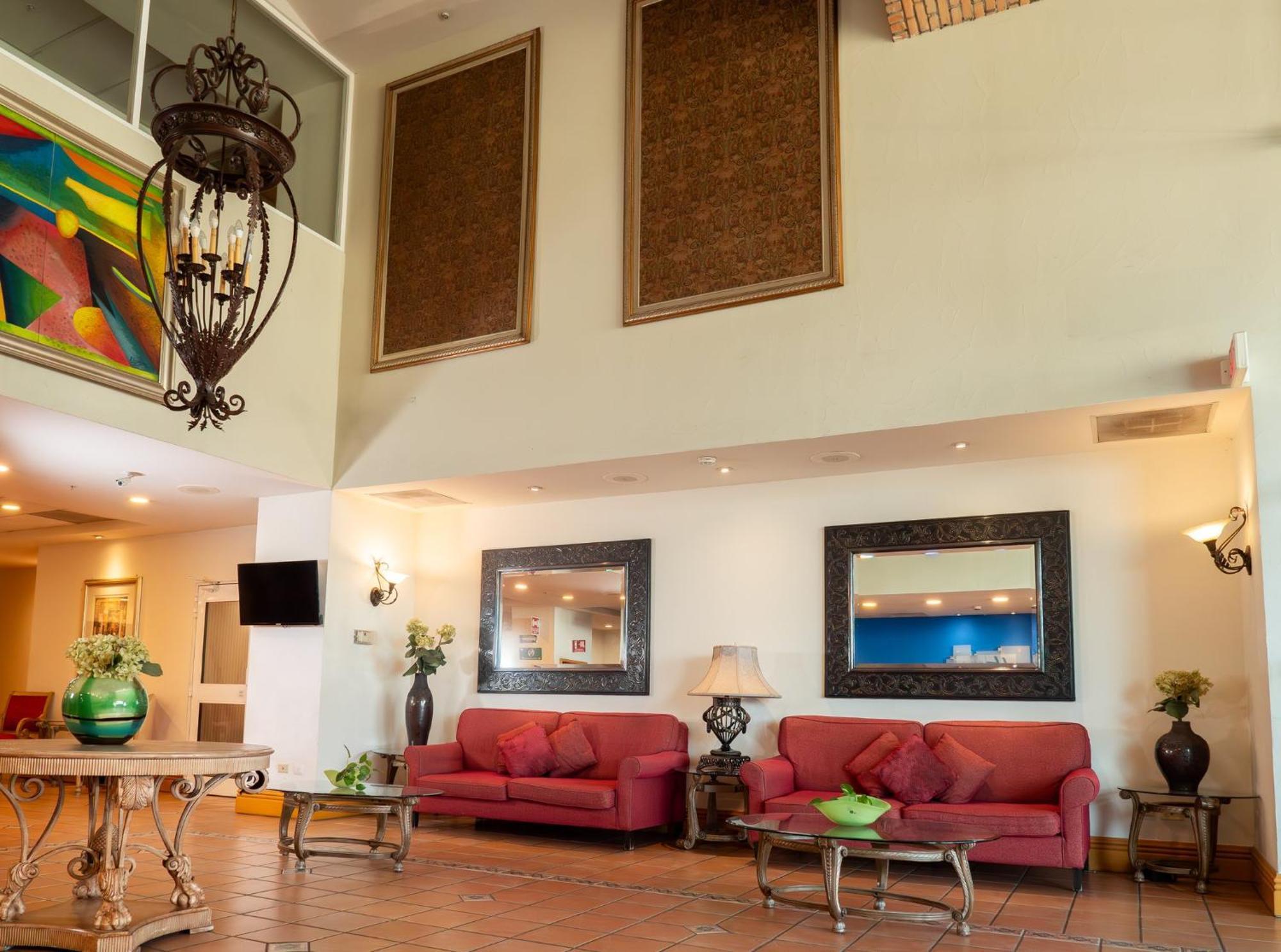 Holiday Inn Express Silao-Aeropuerto Bajio By Ihg Ngoại thất bức ảnh