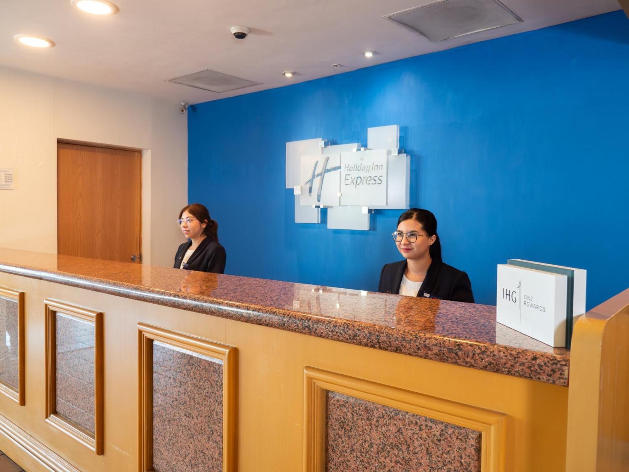 Holiday Inn Express Silao-Aeropuerto Bajio By Ihg Ngoại thất bức ảnh