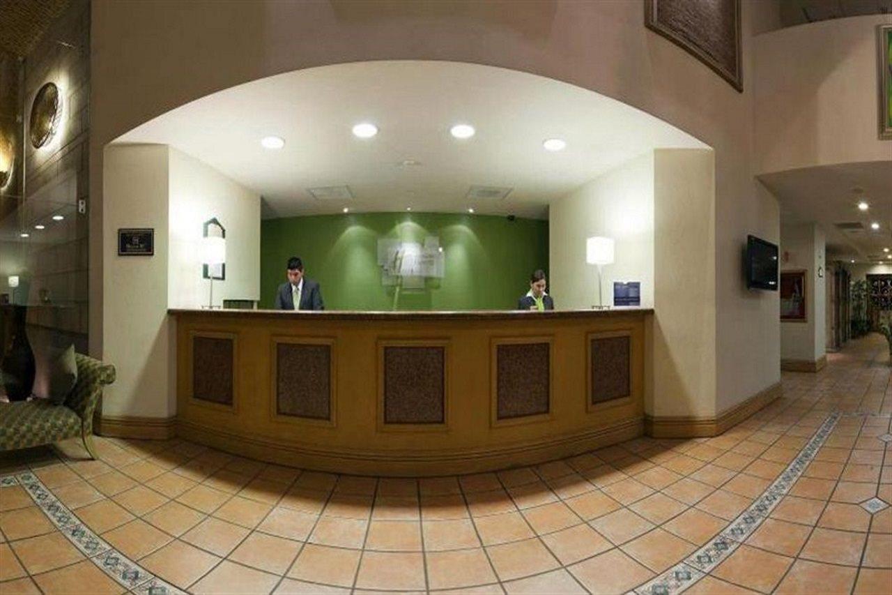 Holiday Inn Express Silao-Aeropuerto Bajio By Ihg Ngoại thất bức ảnh