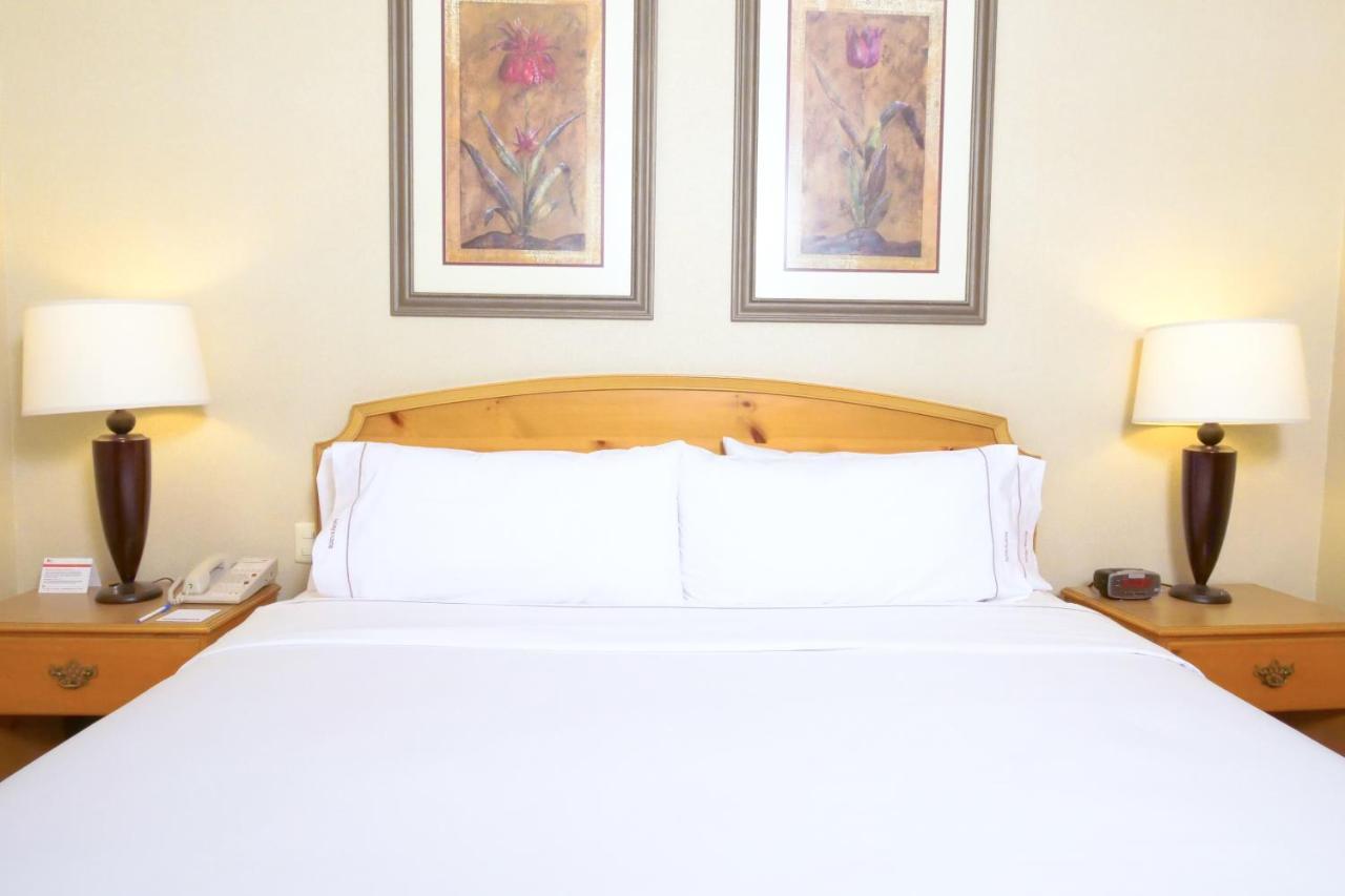 Holiday Inn Express Silao-Aeropuerto Bajio By Ihg Ngoại thất bức ảnh